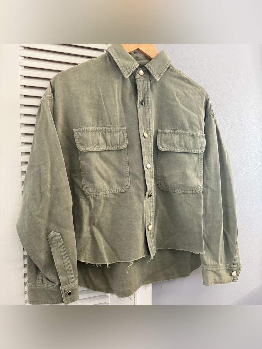 AMO Olive Green  Cropped Oversized Style Cotton Linen Button-Up Shirt - Picture 10 of 12